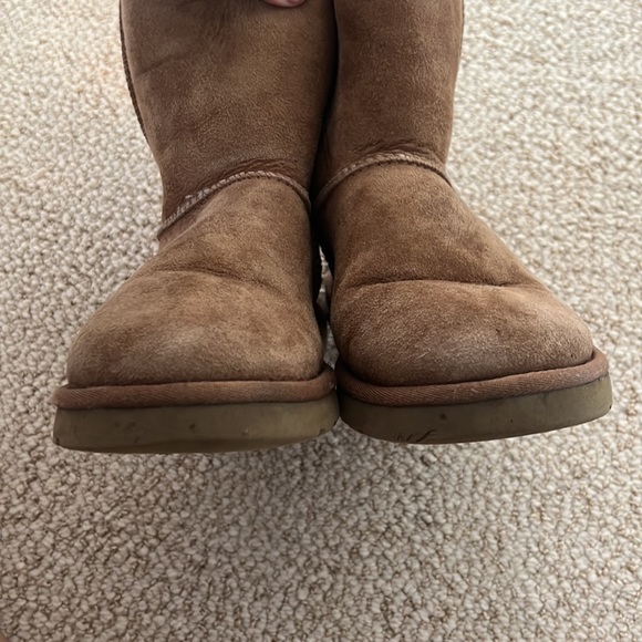 Mid length tan Ugg boots size 7 - Picture 8 of 10